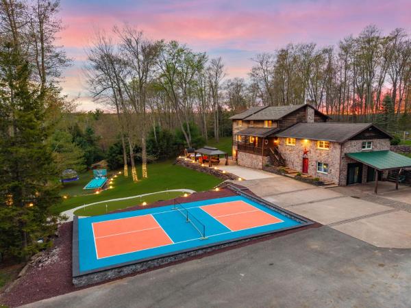 Luxury Meets Wilderness In The Heart Of The Poconos - Jim Thorpe, PA