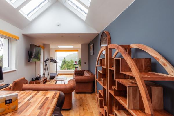 Luxurious 2 Bdrm Seaview Cottage 1 - Skye