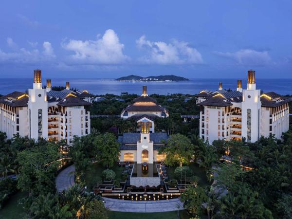 Na foto é possível ver o objeto Fairmont Sanya Haitang Bay localizado na cidade de Linwang.
