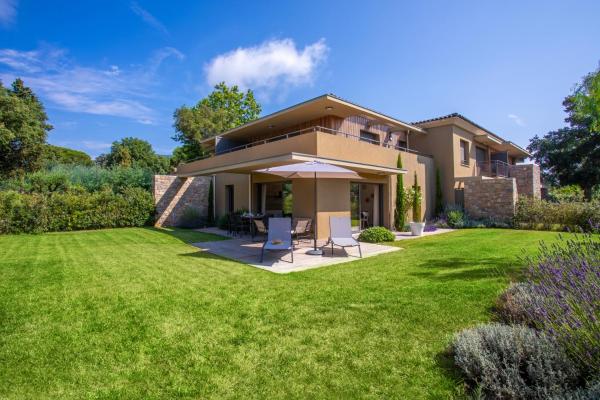 Golf & Sea Très Bel Appartement Entre Golf Et Plages - Grimaud