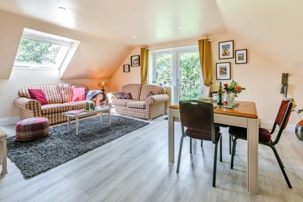 1 Bed In Trebursye Oc-w27953 - Cornwall