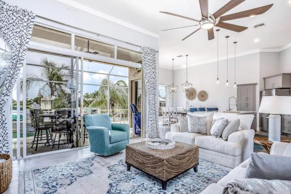Galleon's Treasure - Marco Island, FL