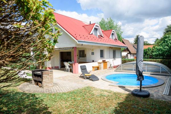 Magyar Tenger Pihenőház, For 2-8 Person, 105 M2, Garden, Pool, Free Parking, 5 Min From The Lake, Balatonakarattya - Balatonvilágos