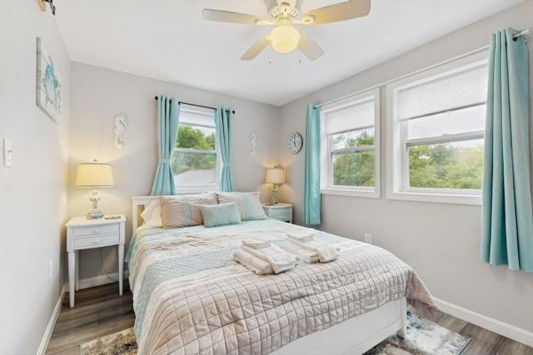 Garage Suite - Lighthouse Beach, Edgartown
