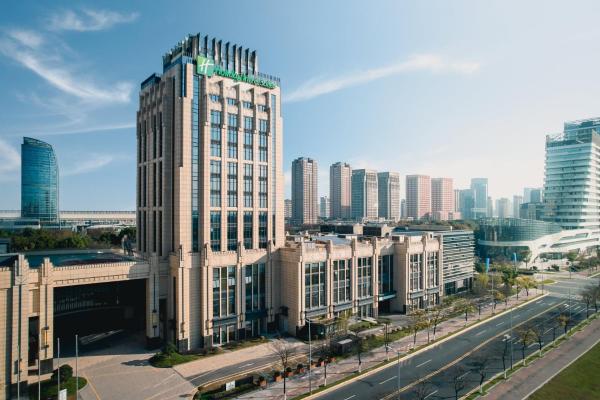 Nella foto è visibile l'oggetto Holiday Inn & Suites Kunshan Huaqiao by IHG - F1 Racing Preferred Hotel situato nella città di Kunshan.
