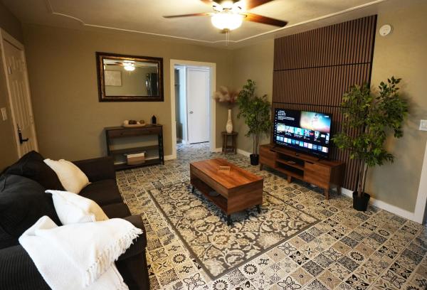 Cozy Retreat Near Phx Airport & Downtown - Phoenix
