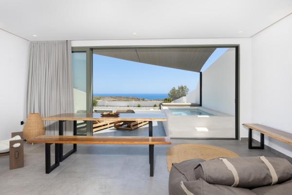 Acro Caldo Suites - Santorin