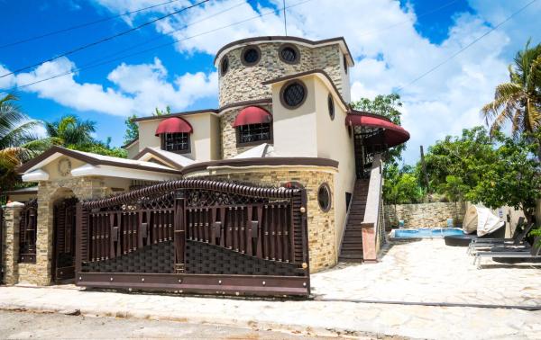 Villa Lujosa Con Piscina Bayaguana - Dominica