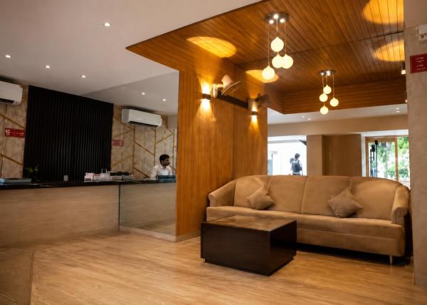 Glitz Hotel Jayshree - Nr Mumbai Airport - Mumbai