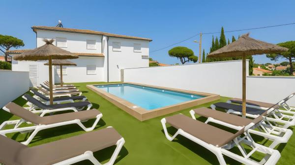 Apartamento 2 Dormitorios En Conil - Piscina Compartida Y Cerca De Roche - Conil de la Frontera