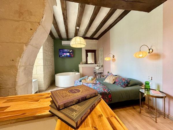 Love Nest And Ancient Stones - Jacuzzi, Air Conditioning, Wi-fi - Loire Valley