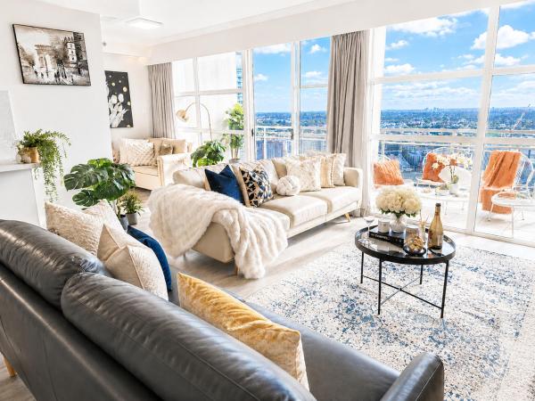 Lvl 32 Sub-penthouse With Harbour Views - Manly