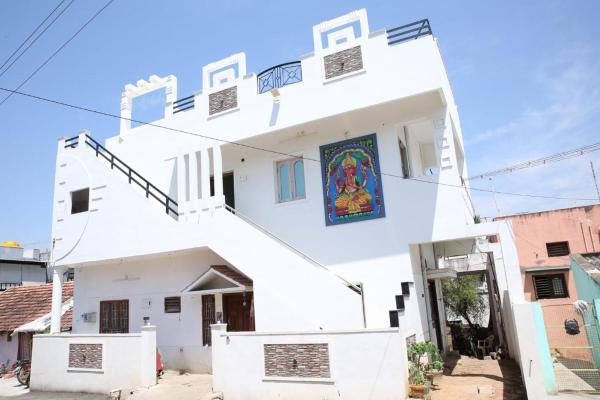 Durai Homestay Mountain & Temple View - 蒂魯瓦納馬萊