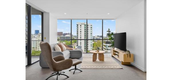 Luxe 2bd With City Views Sleeps 6 Pool Balcony Car Park Walk To Suncorp - Oxley