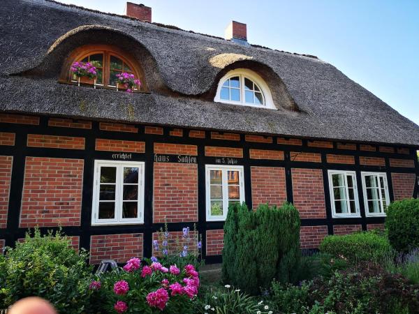 Romantische Doppelhaushälfte In Alt Rehse - Neubrandenburg