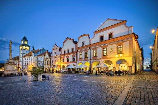 Na fotografii je vidět objekt Wellness Hotel Zlatá Hvězda nacházející se ve městě Třeboň.