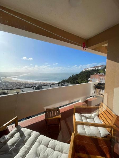 Beautiful Apartment With Stunning Ocean Views In Nazaré - Nazaré