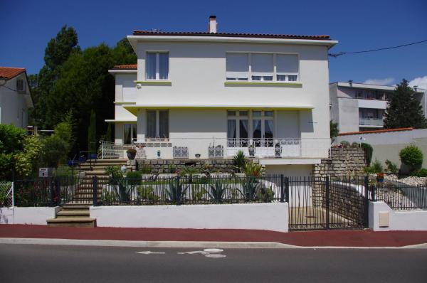 A la foto es mostra l'objecte Villa Saint Georges situat a la ciutat de Royan.