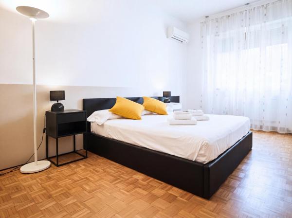 Airconditioned Large And Modern Apartment - Monza