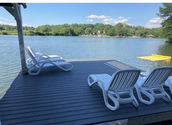 Private Beach & Two Story Dock Public Side Lake Anna Virginia - 안나 호