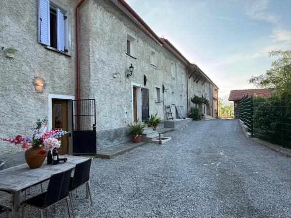 Private Secluded Villa For 20 Guests On Large Private Estate - Cairo Montenotte - Tenniscourt - Savone - Liguria