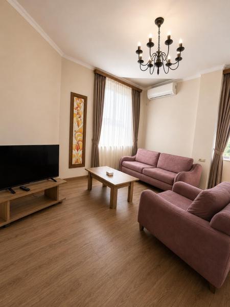 Luxury Stay With Pool In City Center - Jerevan
