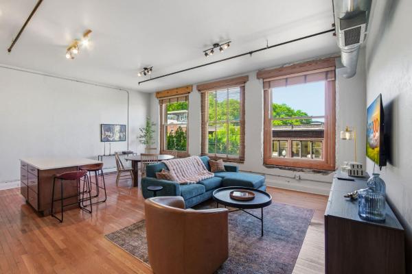 Historic Loft Sleeps 4 Near Downtown Knoxville - 諾克斯維爾