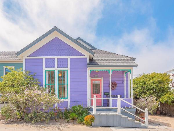 3893 Sweet Seventeenth - Monterey, CA