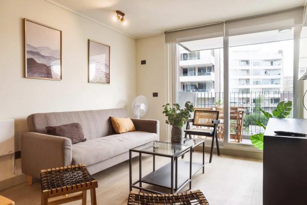Modern 1br For 3 Las Condes Steps To Metro - Las Condes