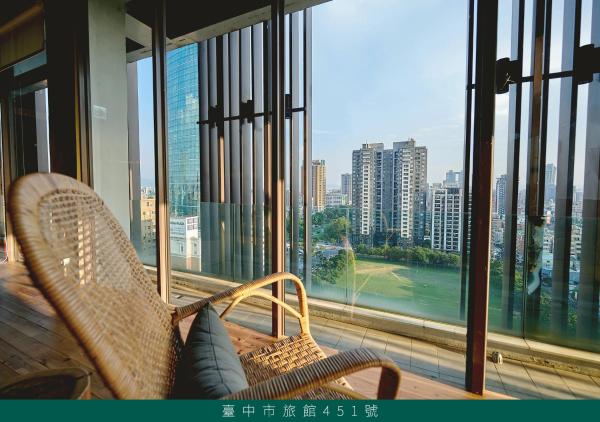 Auf dem Foto ist das Objekt Star Hostel Taichung Parklane in der Stadt Hou-lung-tzu zu sehen.