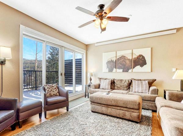 Crestview Place Mountain View Balcony & Shuttle - Winter Park, CO