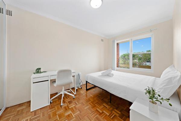 Charming 2br Unit Walk To Shops & Transport - Randwick