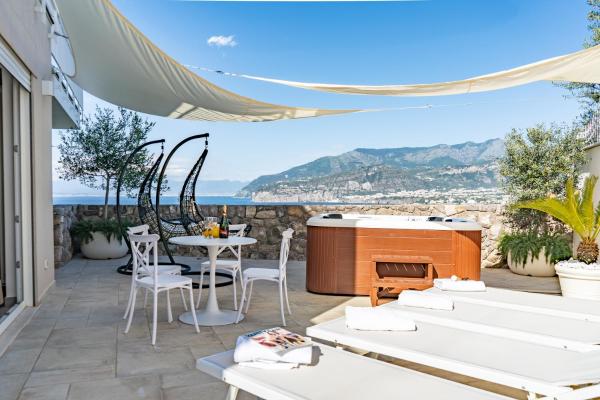 Villa Laca - Sensational Coast View With Jacuzzi - Sorrente