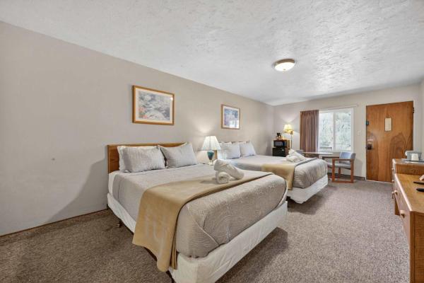Eagle Motel Suite 111 - Manitou Springs, CO