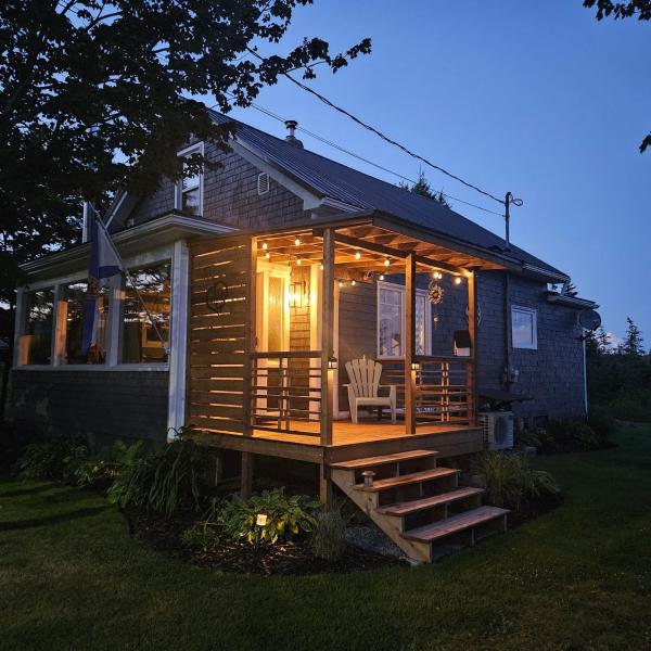Camp Nova A Cozy Cedar-clad Cottage In Scenic Tangier, Canada - Nova Scotia