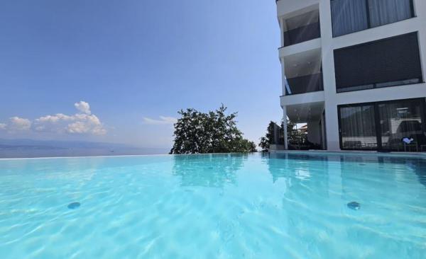 Nella foto è visibile l'oggetto Top Apartments Opatija-Luxury Villa Opatija situato nella città di Dobreć.