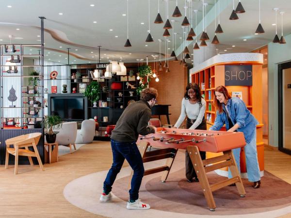 A la foto es mostra l'objecte Aparthotel Adagio Stuttgart NeckarPark situat a la ciutat de Stuttgart.