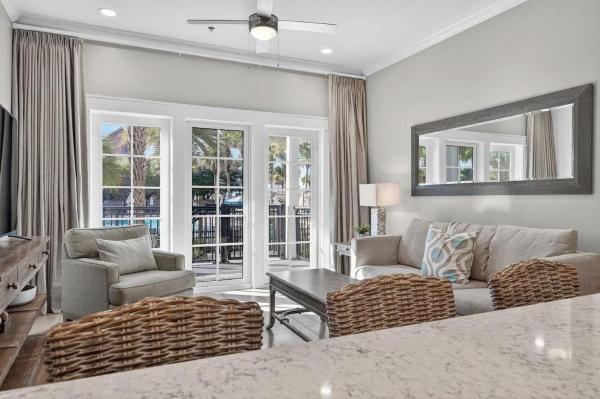 Henderson Beach Resort Lofts 104- Poolside Paradise - Destin, FL