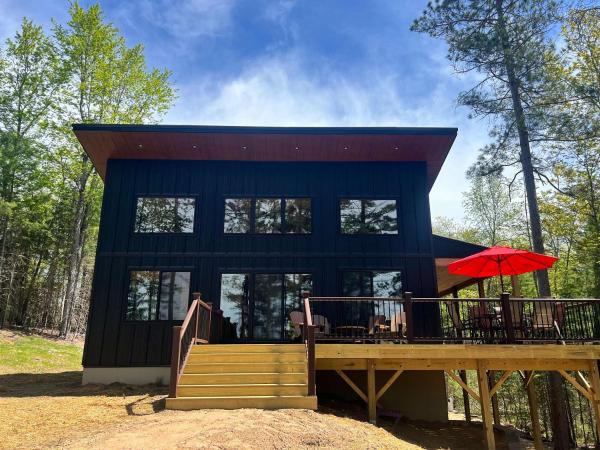 Towering Pines Cottage - Plum Lake, WI