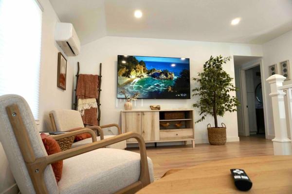 Half Mile To Beach, Family & Pet Friendly - Rhode Island