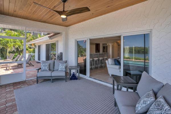 Coastal Osprey Retreat With Dock, Pool & Water Views - Venice