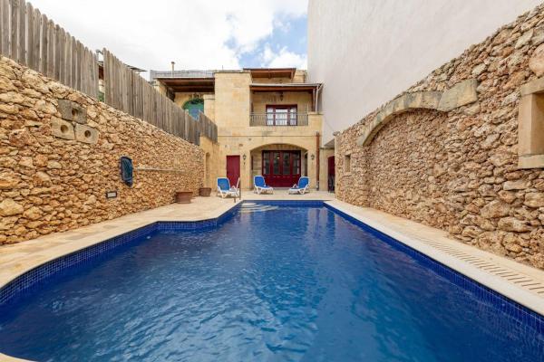 Tan Nanna 5 Bdr Farmhouse By Pmi Malta - Malte