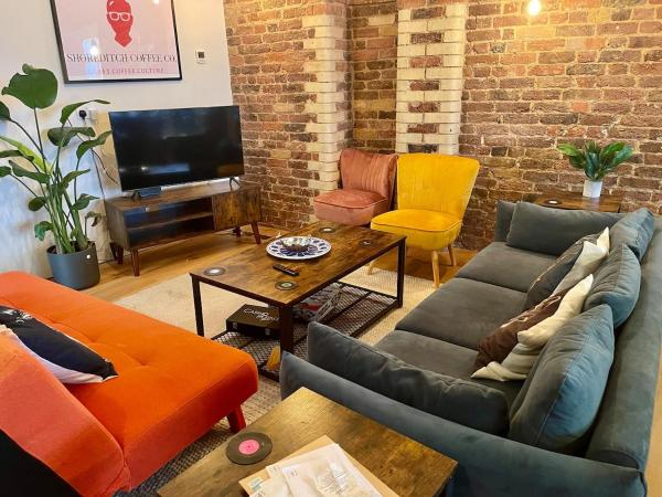 Hip East London Luxury Townhouse With Roof Deck - Cromwell, New Zealand
