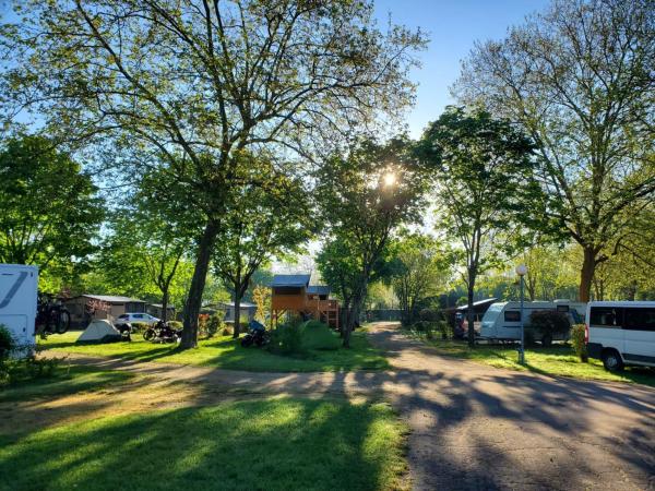 Camping Onlycamp Les Cochards - Noyers-sur-Cher