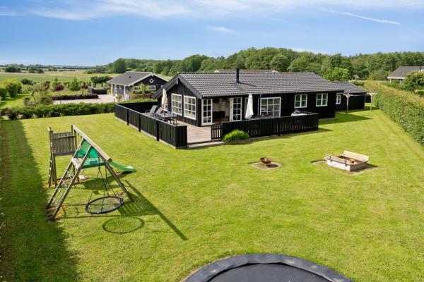 På billedet ses objektet Flovt Beach Peace And Private Garden beliggende i byen Råde.