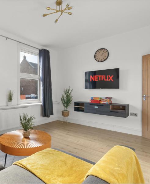 Lux 2 Bed Flat Next To Station - 25 Mins To London - Woolwich