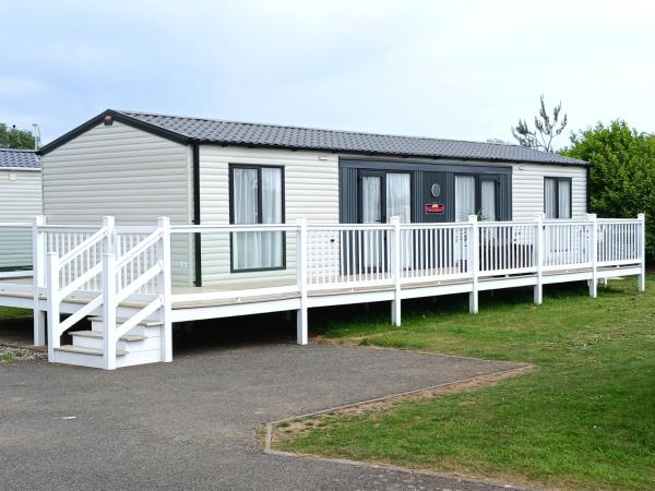 Luxury Mini Lodge - Adults Only - Peaceful Location At Southview - Skegness