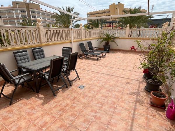 Bungalow Moderno Con Amplio Patio Junto Al Mar - Torrellano