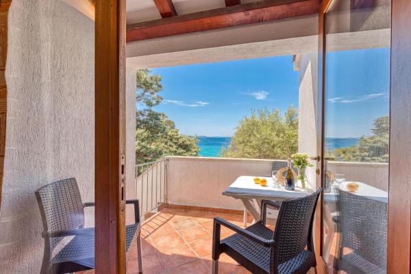 Valdarke Sea View Apartment - Happy Rentals - Veli Lošinj