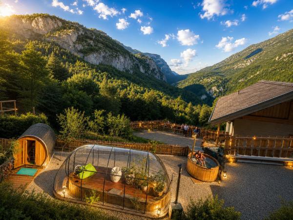 På billedet ses objektet Chalet Torcel Romantic Spa & Nature beliggende i byen Margone.
